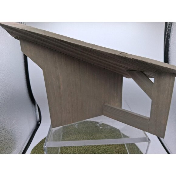 Avon Nativity Collectibles 1985 Wooden Stable With Angel Figurine For Christmas - Picture 2 of 8